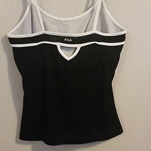 Fila ladies workout top w/shelf bra size Large